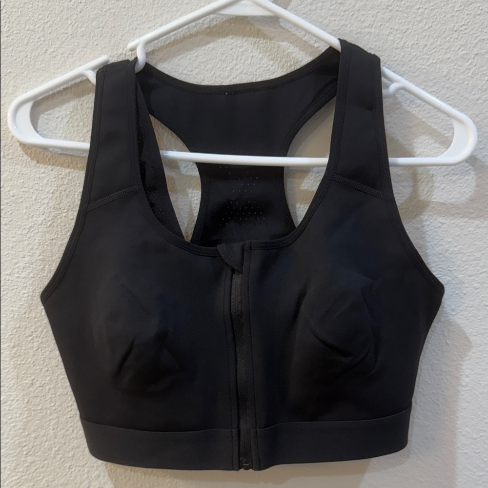 Black Women's Sports Bra - Fabletics's